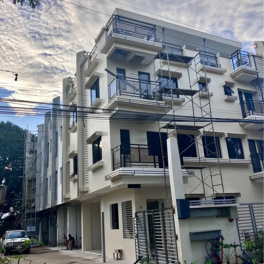 Cozy and Elegant House and Lot for Sale in Rancho Estate 3 Marikina / Antipolo City near Park and Chapel